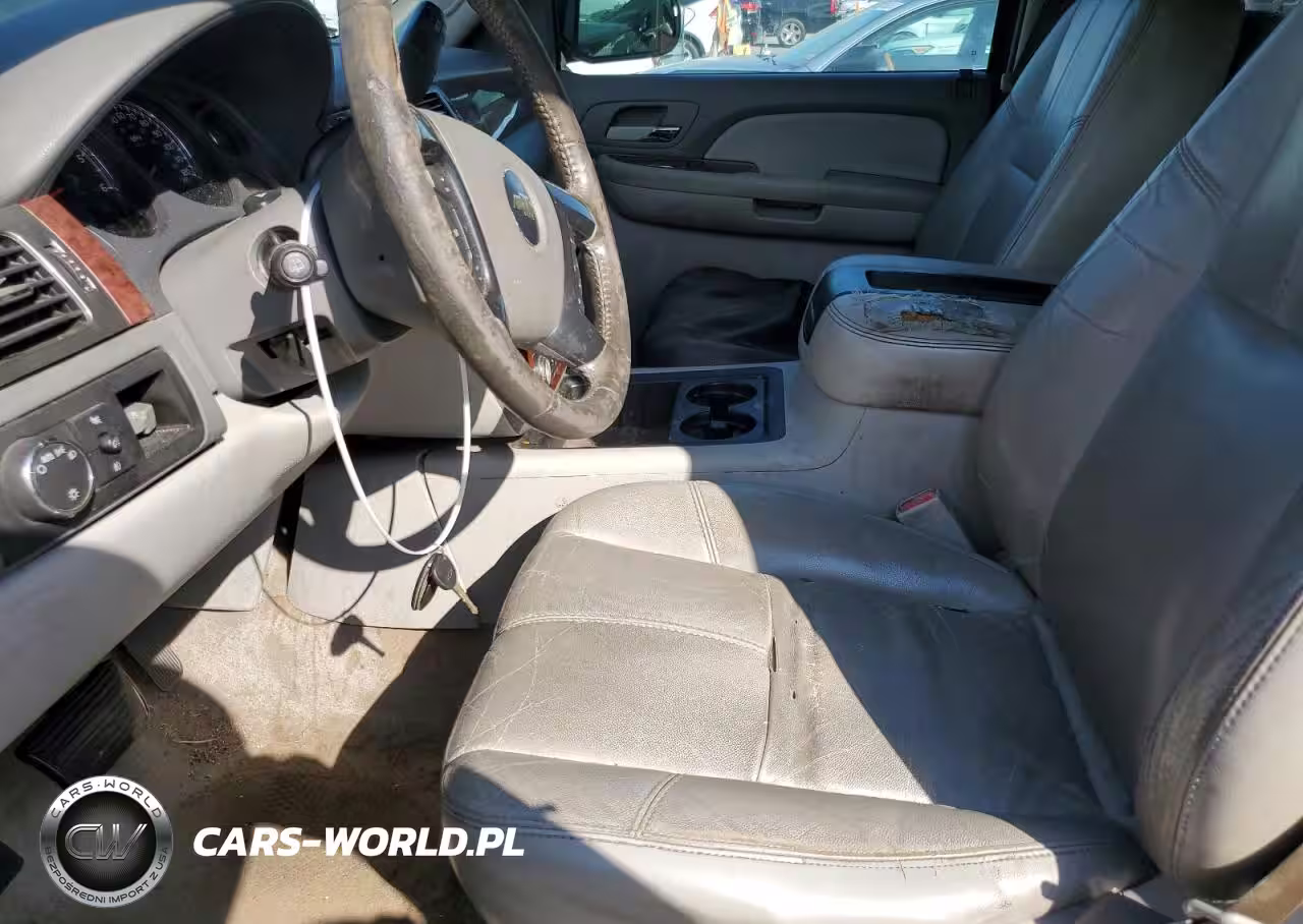 2007 Chevrolet Suburban C1500 VIN:1GNFC16J07R212711 - 7