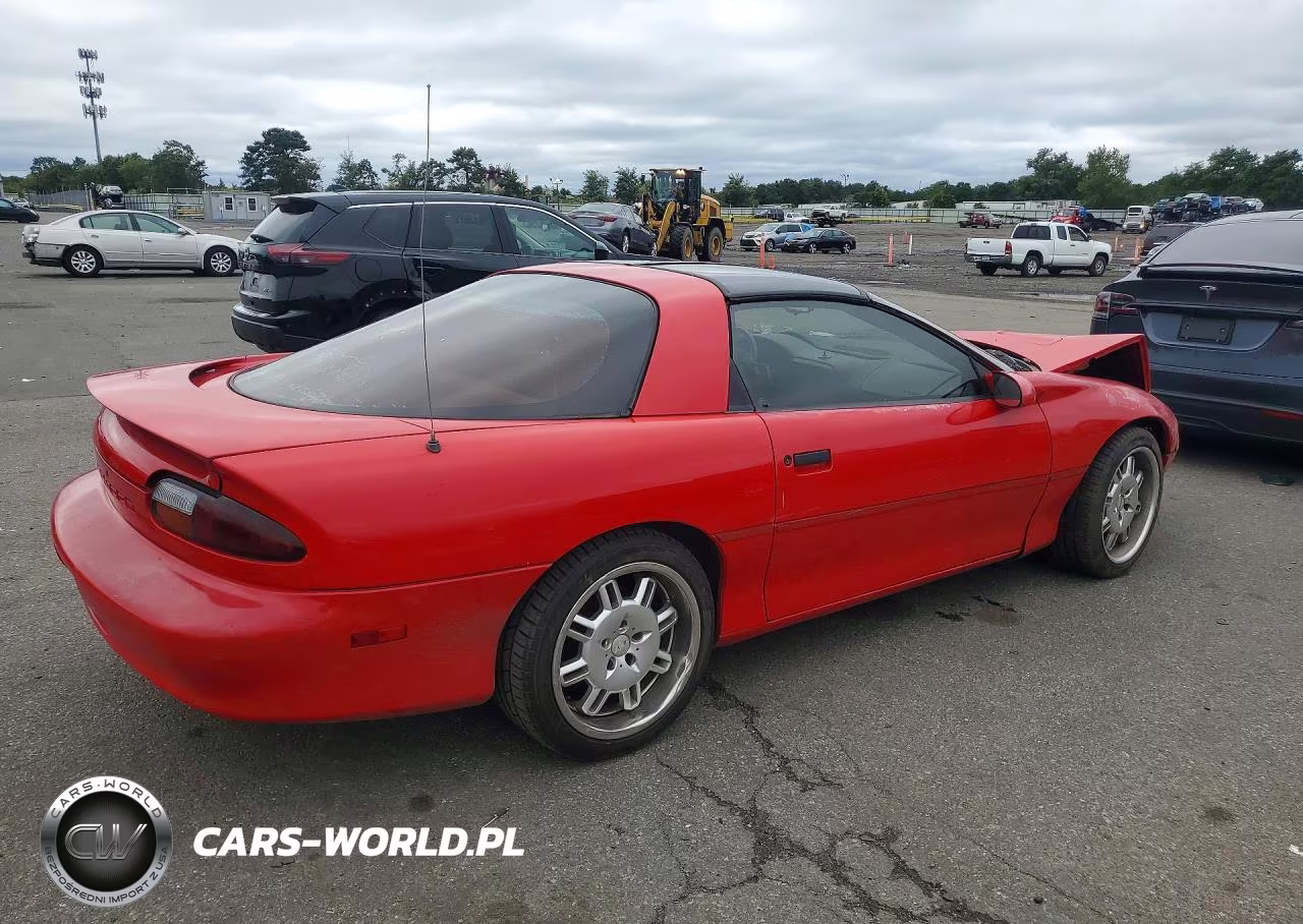 1997 Chevrolet Camaro Base VIN:2G1FP22K0V2118466 - 3