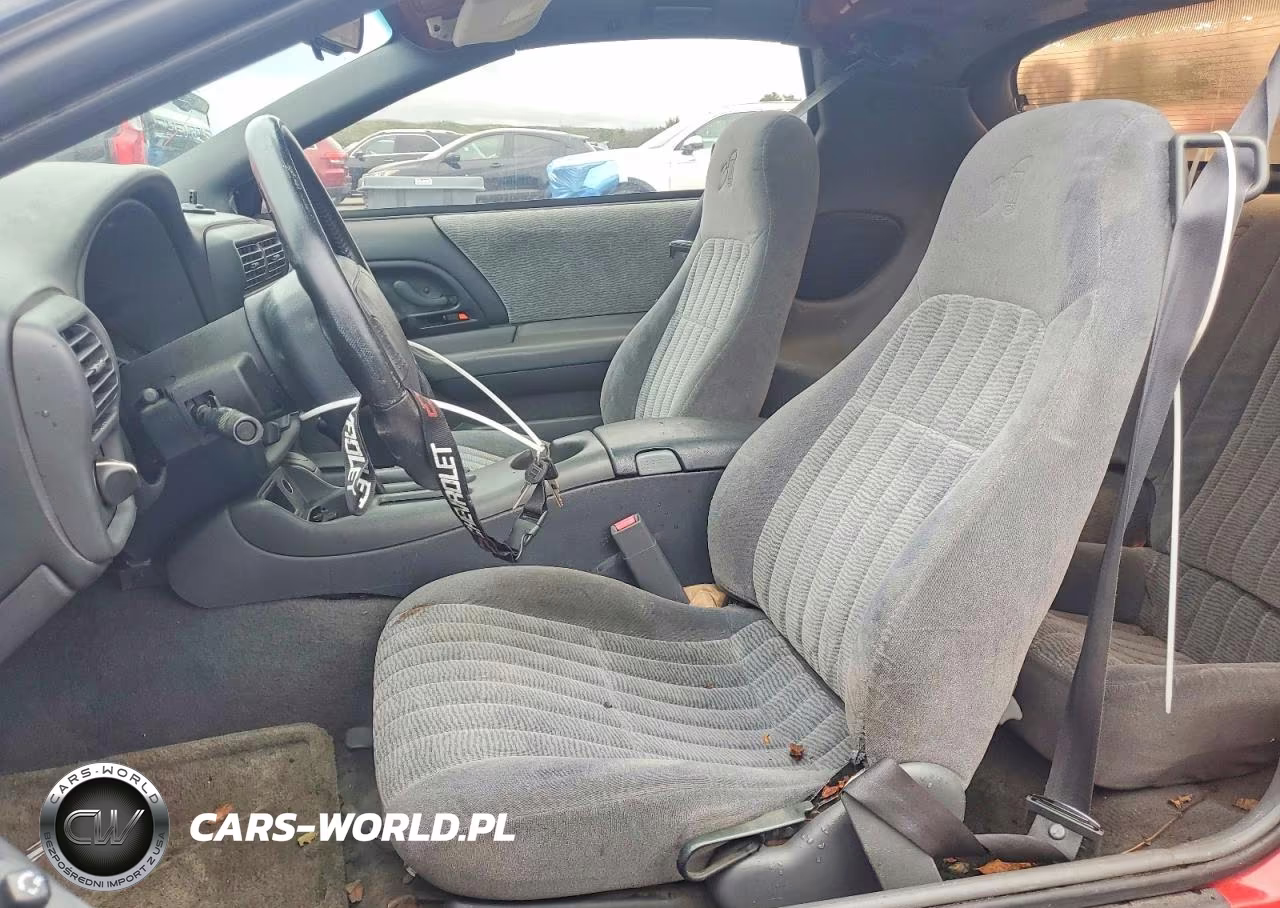 1997 Chevrolet Camaro Base VIN:2G1FP22K0V2118466 - 7
