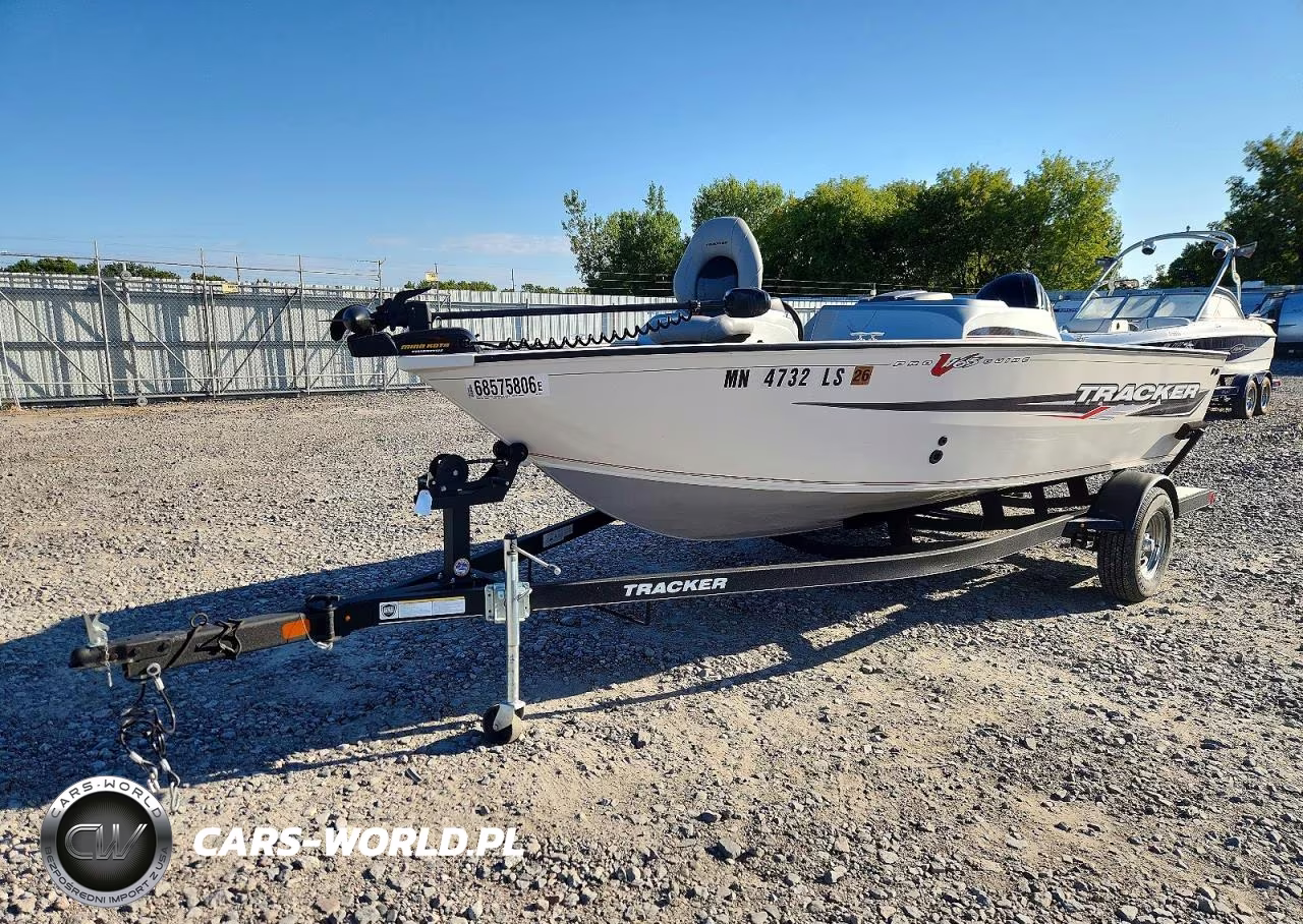 2018 Tracker Boat VIN:UFBUJ74142B818 - 2