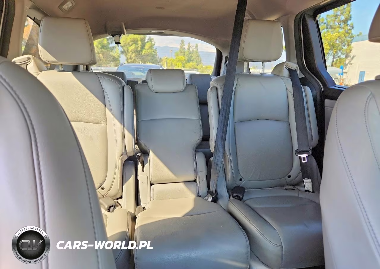 2024 Honda Odyssey Touring VIN:5FNRL6H88RB042703 - 10