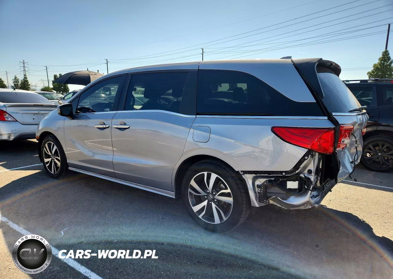 2024 Honda Odyssey Touring VIN:5FNRL6H88RB042703 - 2