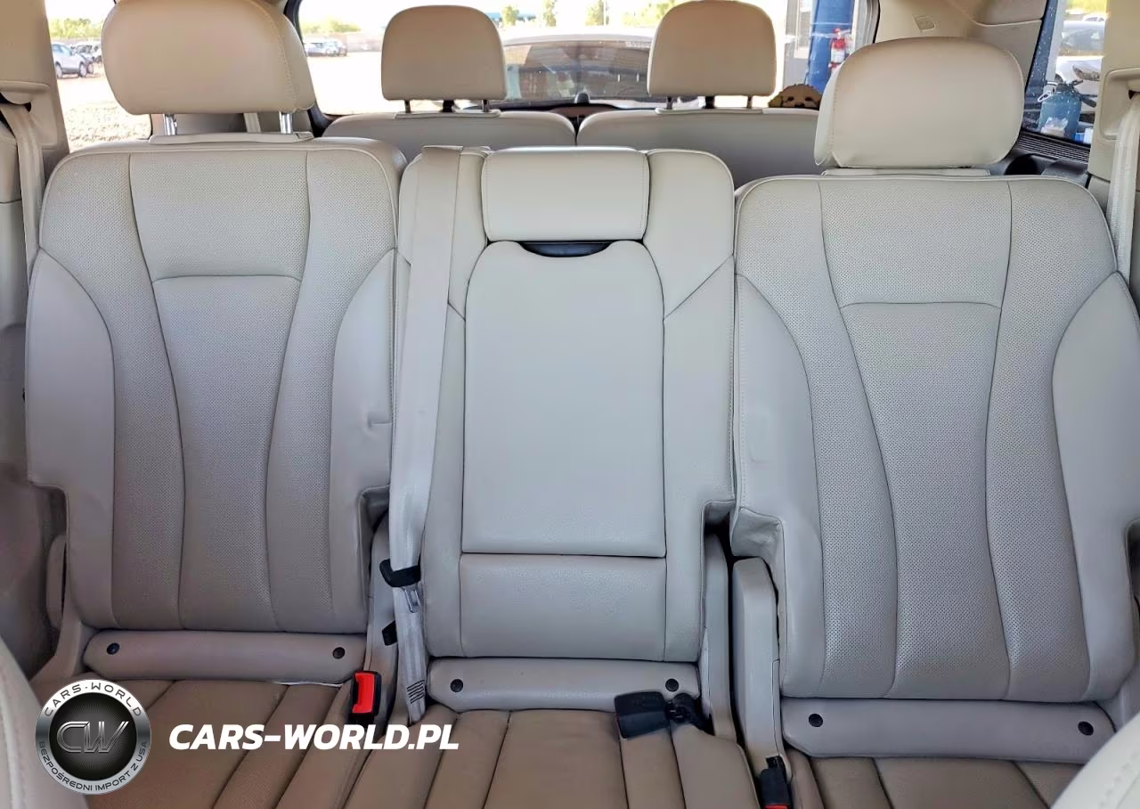 2019 Audi Q7 Premium Plus VIN:WA1LAAF76KD021560 - 10