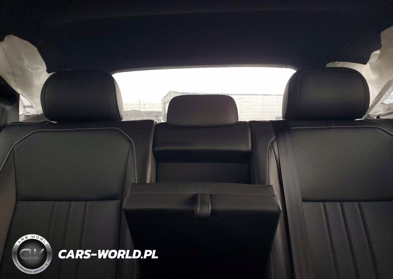 2022 Volkswagen Tiguan Se R-Line Black VIN:3VVCB7AX0NM049622 - 10