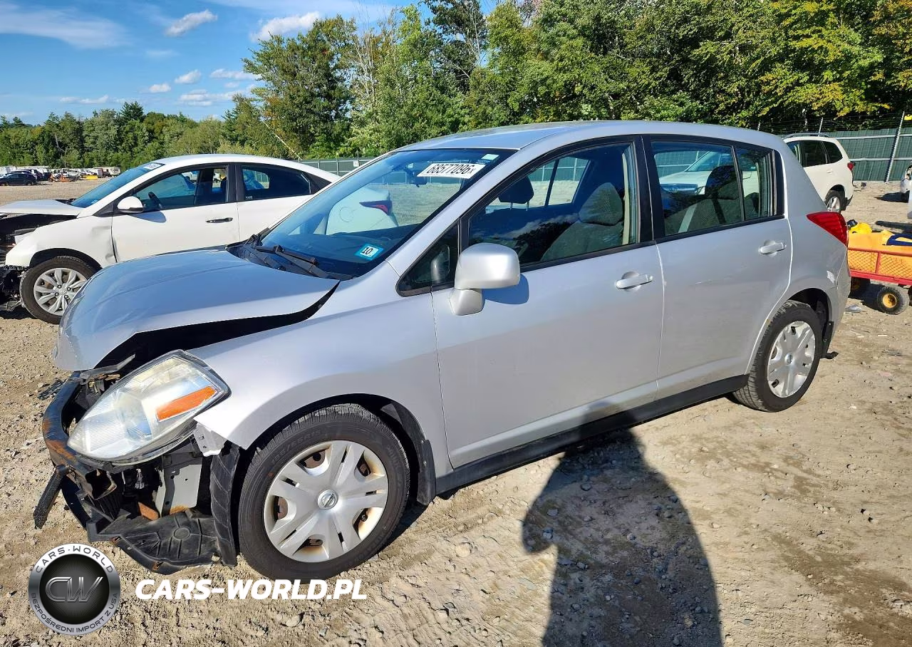 2011 Nissan Versa 1.8 S