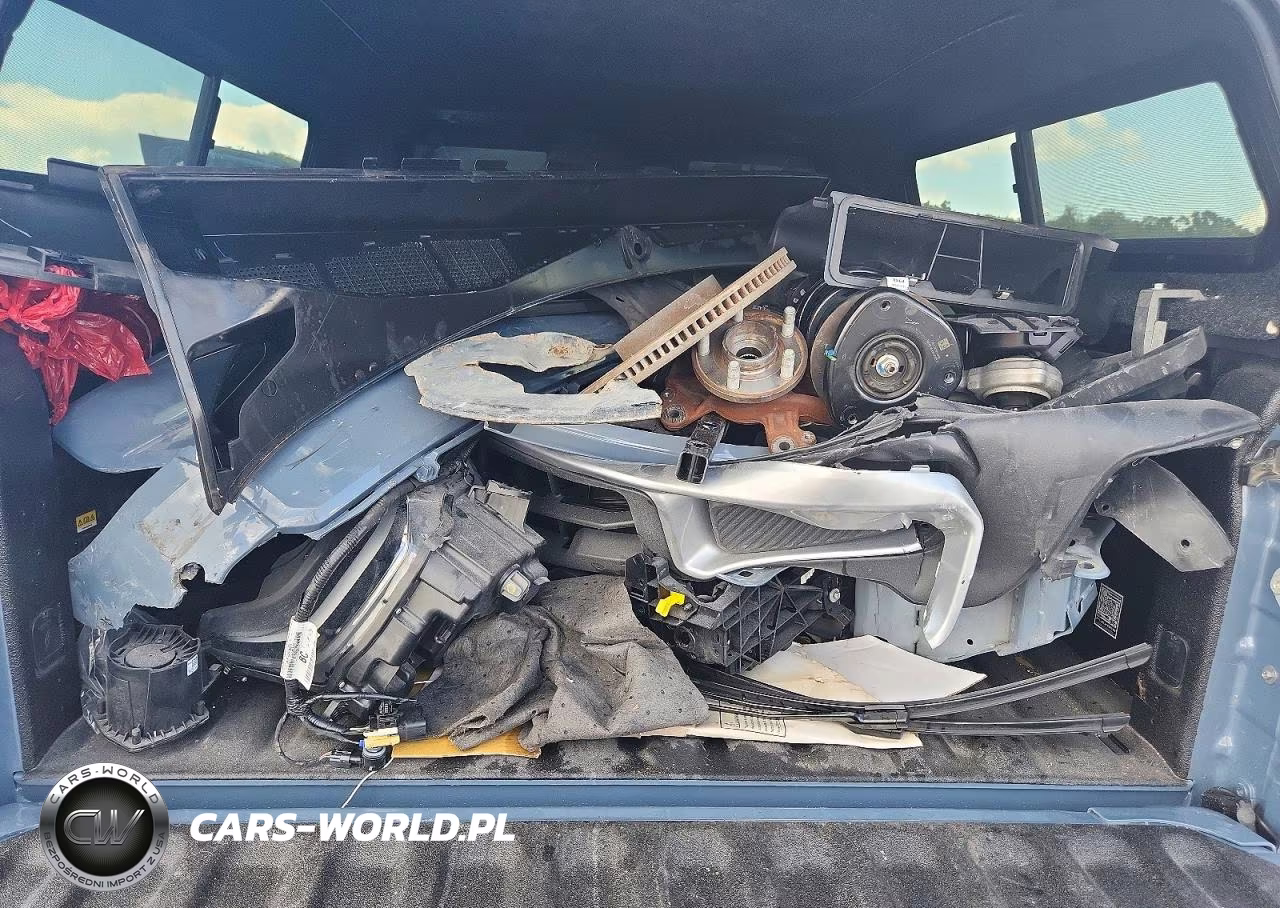2025 Ford Maverick Lariat VIN:3FTTW8S38SRA31632 - 13