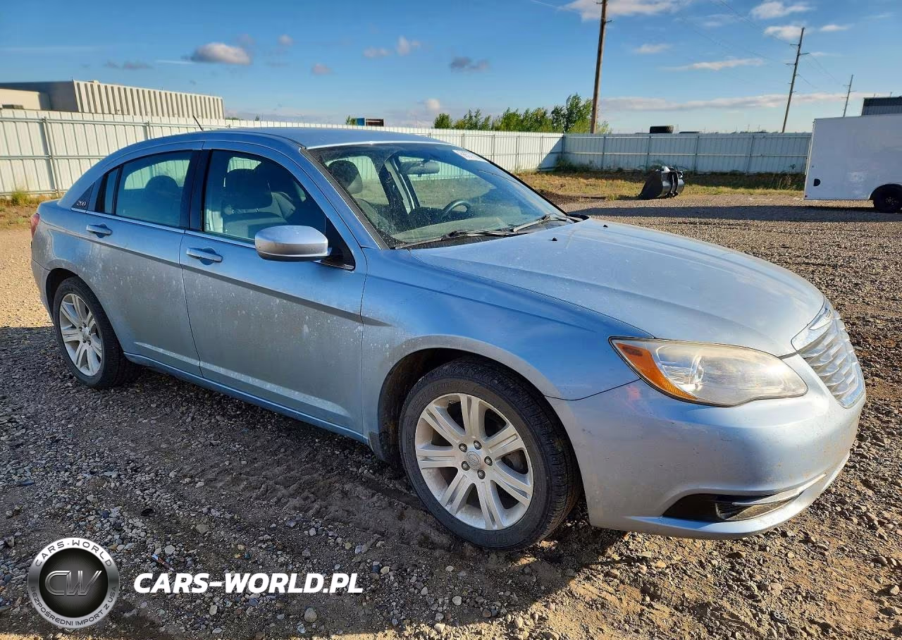 2012 Chrysler 200 Lx VIN:1C3CCBAB3CN318433 - 4