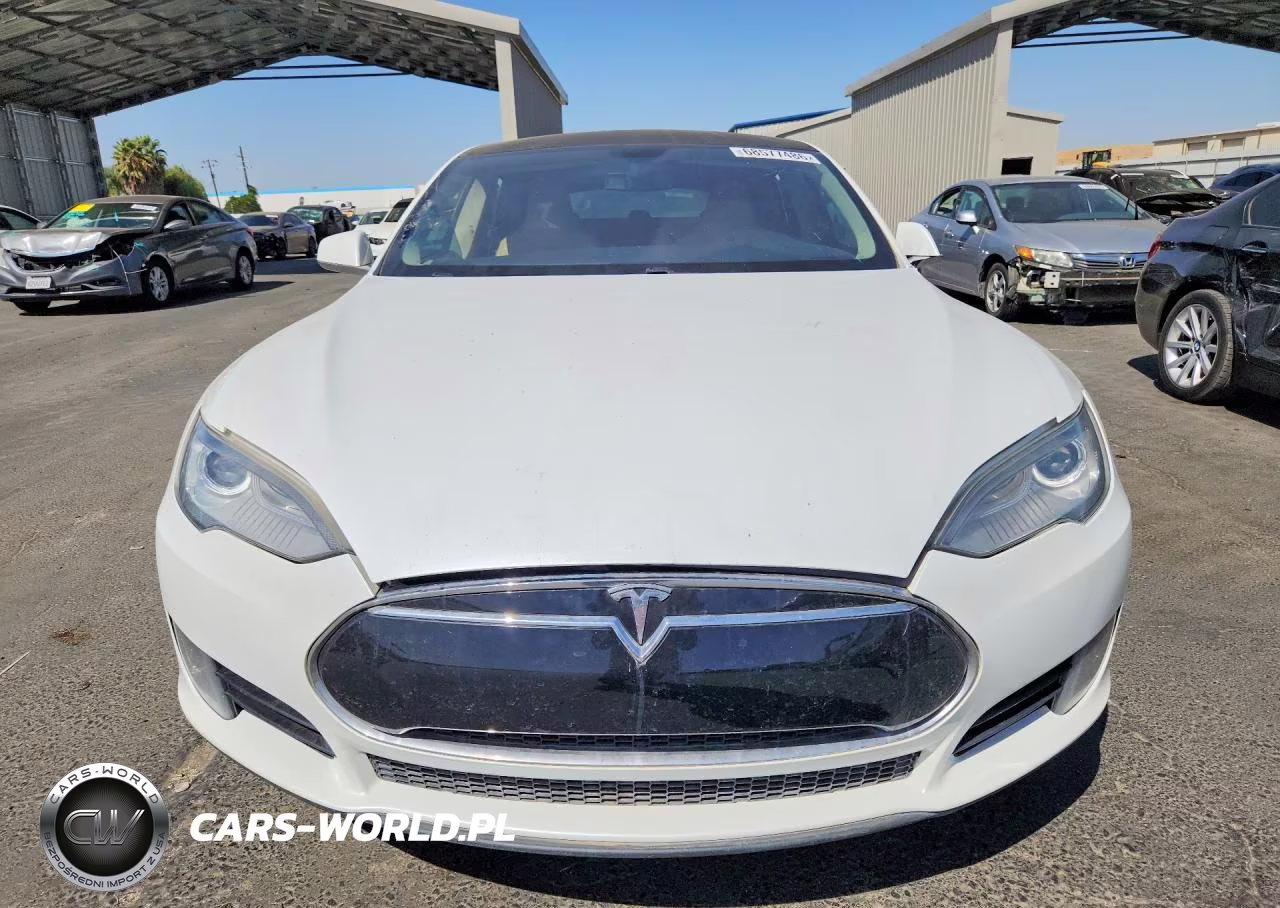 2013 Tesla Model S VIN:5YJSA1CN9DFP23016 - 5