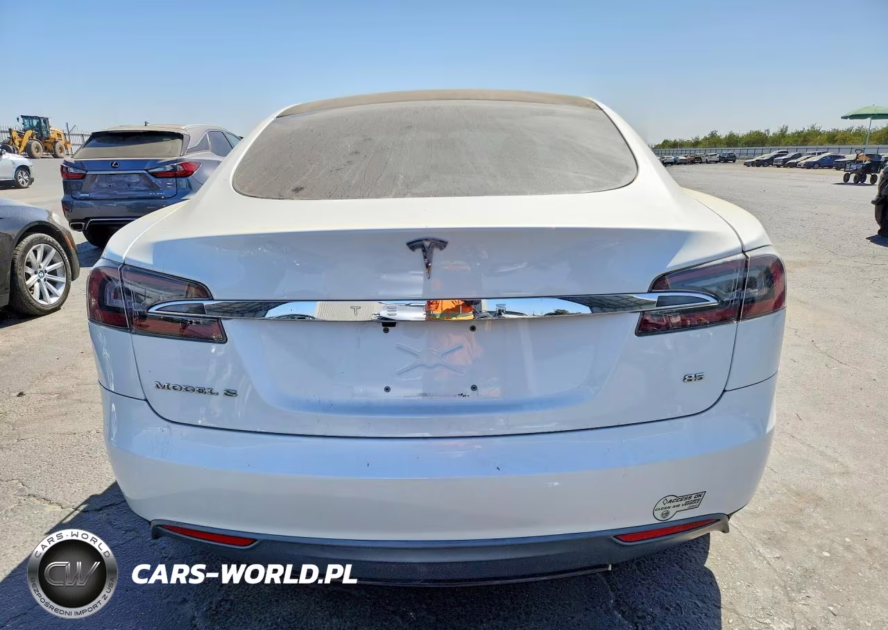 2013 Tesla Model S VIN:5YJSA1CN9DFP23016 - 6