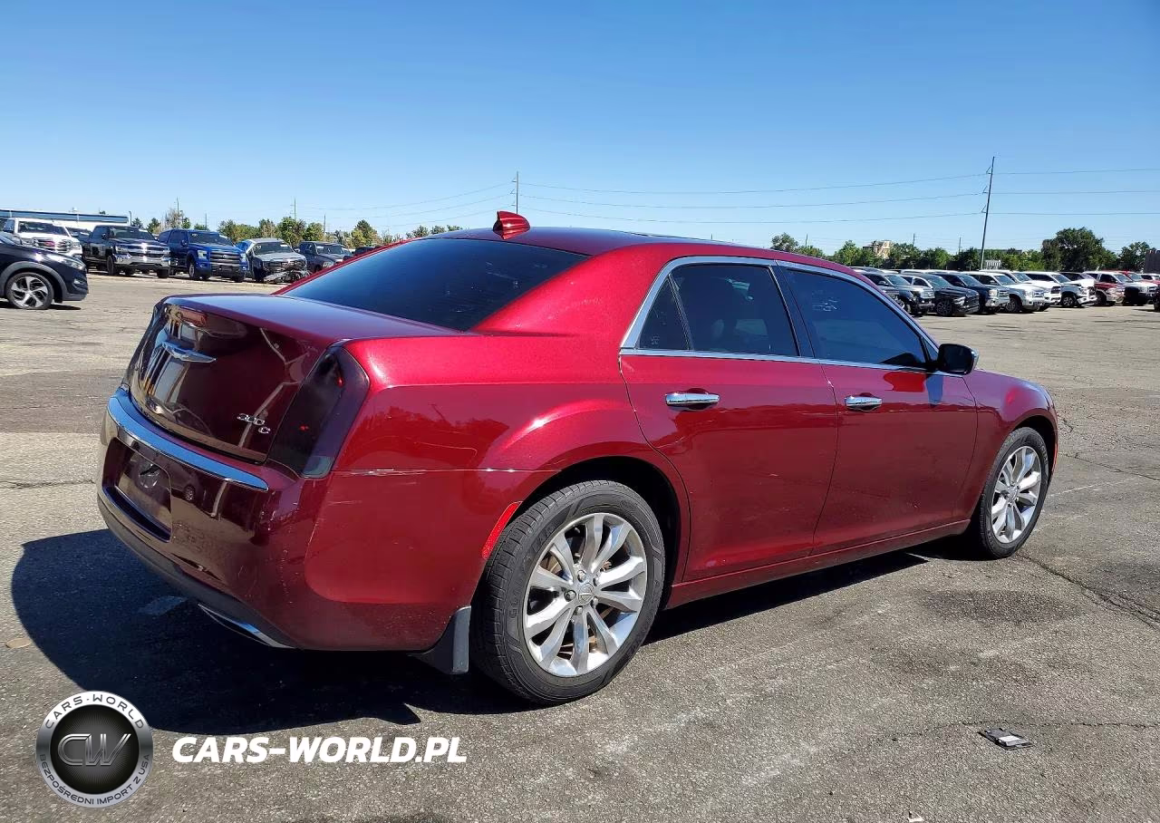 2017 Chrysler 300C VIN:2C3CCAKG8HH530040 - 3