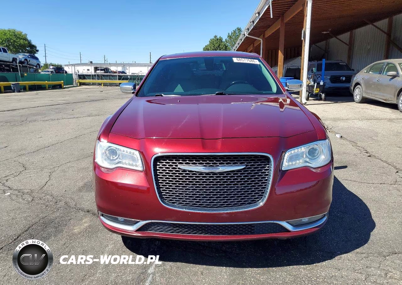 2017 Chrysler 300C VIN:2C3CCAKG8HH530040 - 5