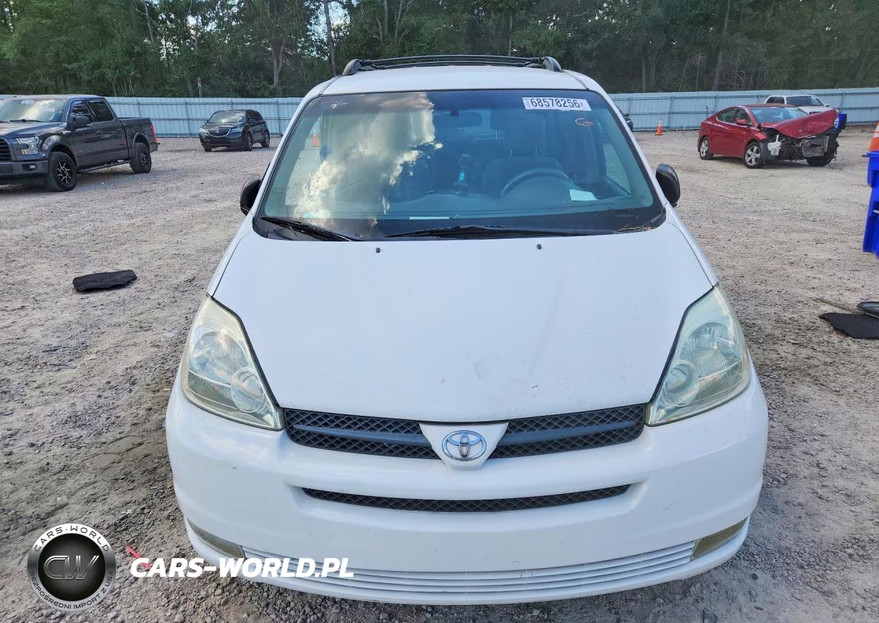 2004 Toyota Sienna Le 7 Passenger VIN:5TDZA23C74S059023 - 5