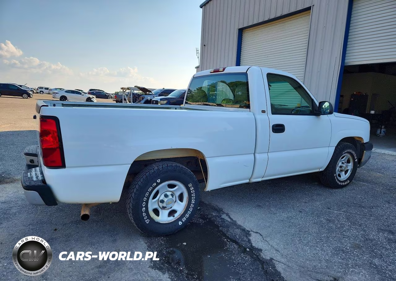 2004 Chevrolet Silverado C1500 VIN:1GCEC14X74Z186745 - 3