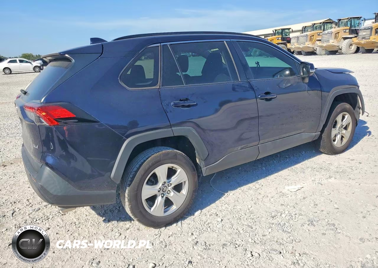 2021 Toyota Rav4 Xle VIN:2T3W1RFV5MW175070 - 3