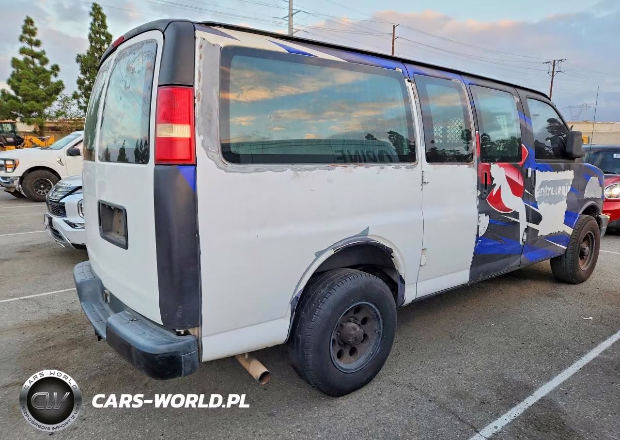 2005 Chevrolet Express G2500 Delivery Van VIN:1GCGG25V251256975 - 3