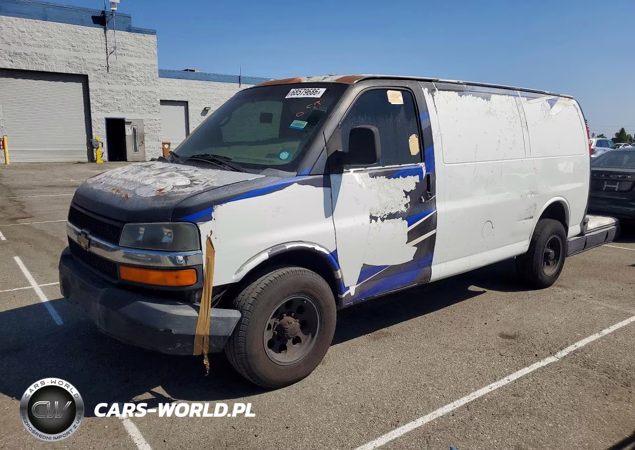 2011 Chevrolet Express G2500 Delivery Van VIN:1GCWGFBA8B1181098 - 1