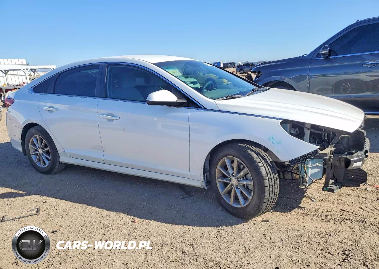 2019 Hyundai Sonata Se VIN:5NPE24AF5KH734133 - 4