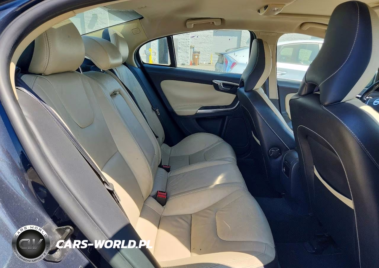 2013 Volvo S60 T5 VIN:YV1612FS5D2182021 - 10