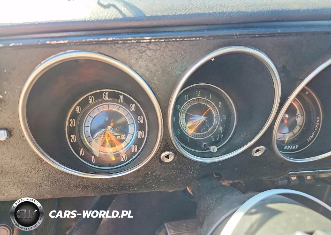 1967 Chevrolet Corv Monza VIN:105397W119999 - 9