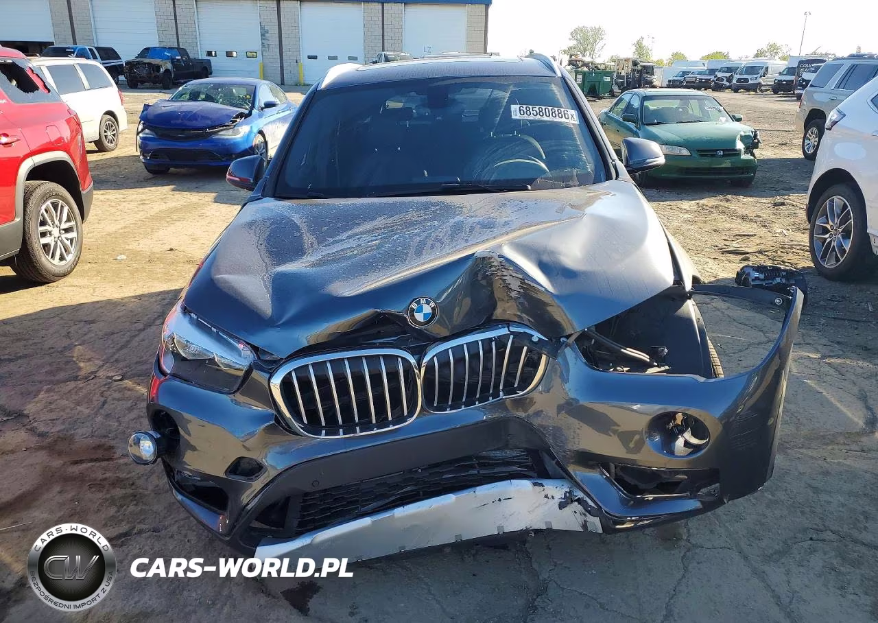 2018 BMW X1 xDrive28I VIN:WBXHT3C31J5L25751 - 5