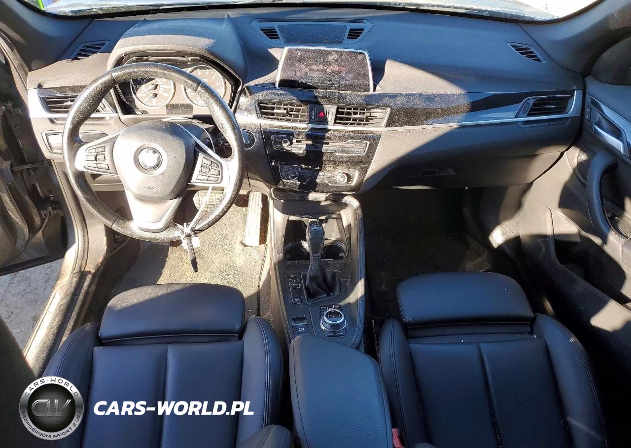 2018 BMW X1 xDrive28I VIN:WBXHT3C31J5L25751 - 8