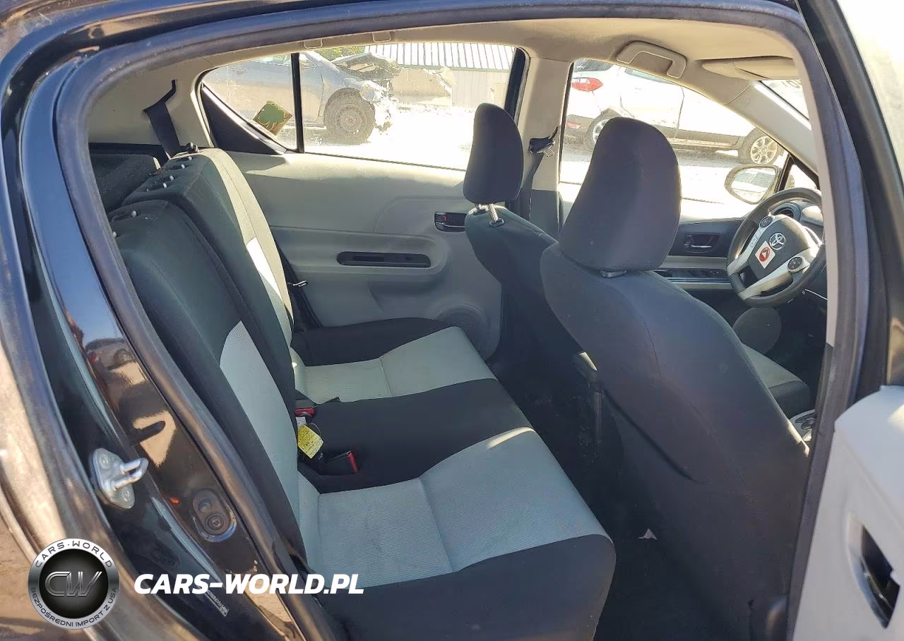 2012 Toyota Prius C Two VIN:JTDKDTB35C1513488 - 10