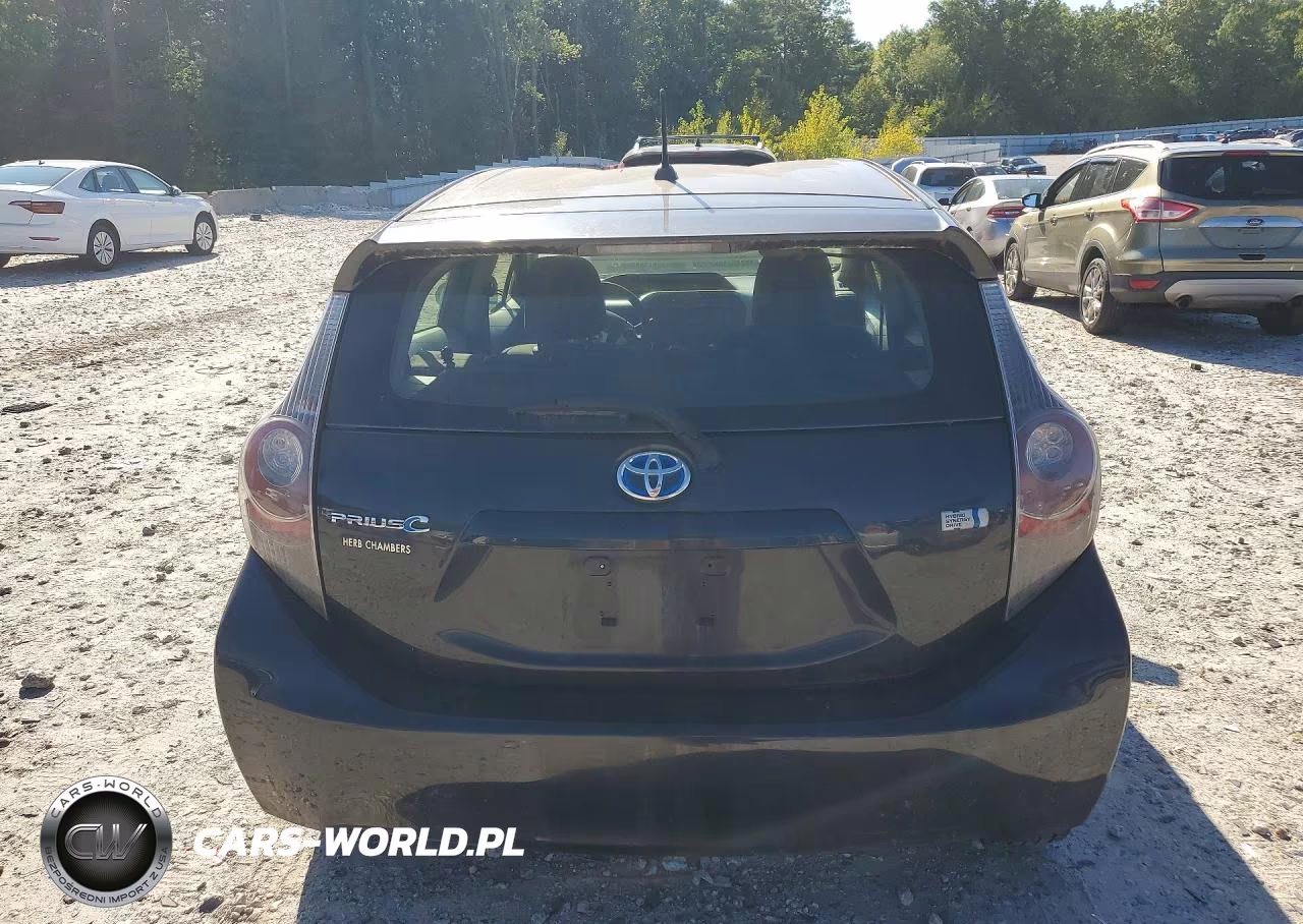 2012 Toyota Prius C Two VIN:JTDKDTB35C1513488 - 6