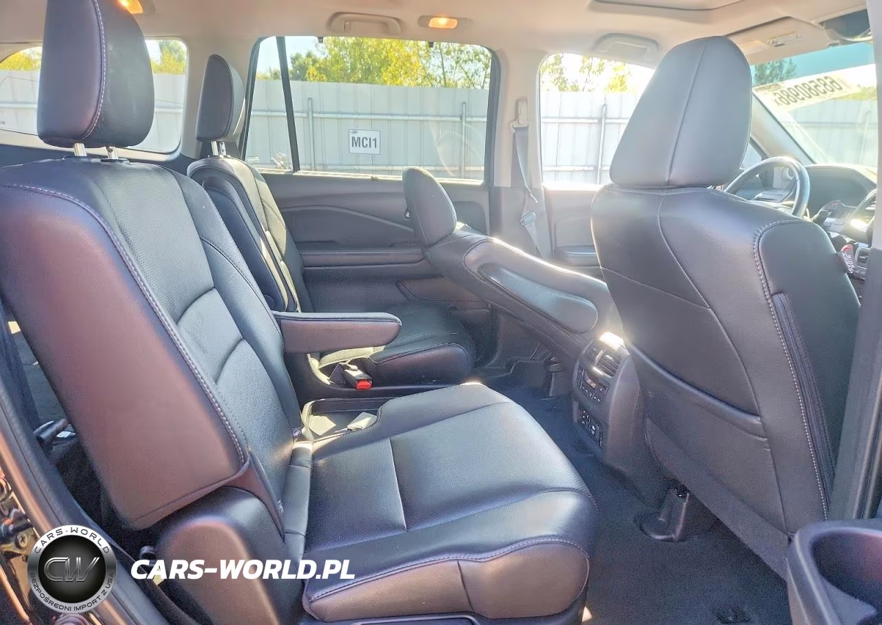 2016 Honda Pilot Elite VIN:5FNYF6H09GB063232 - 11