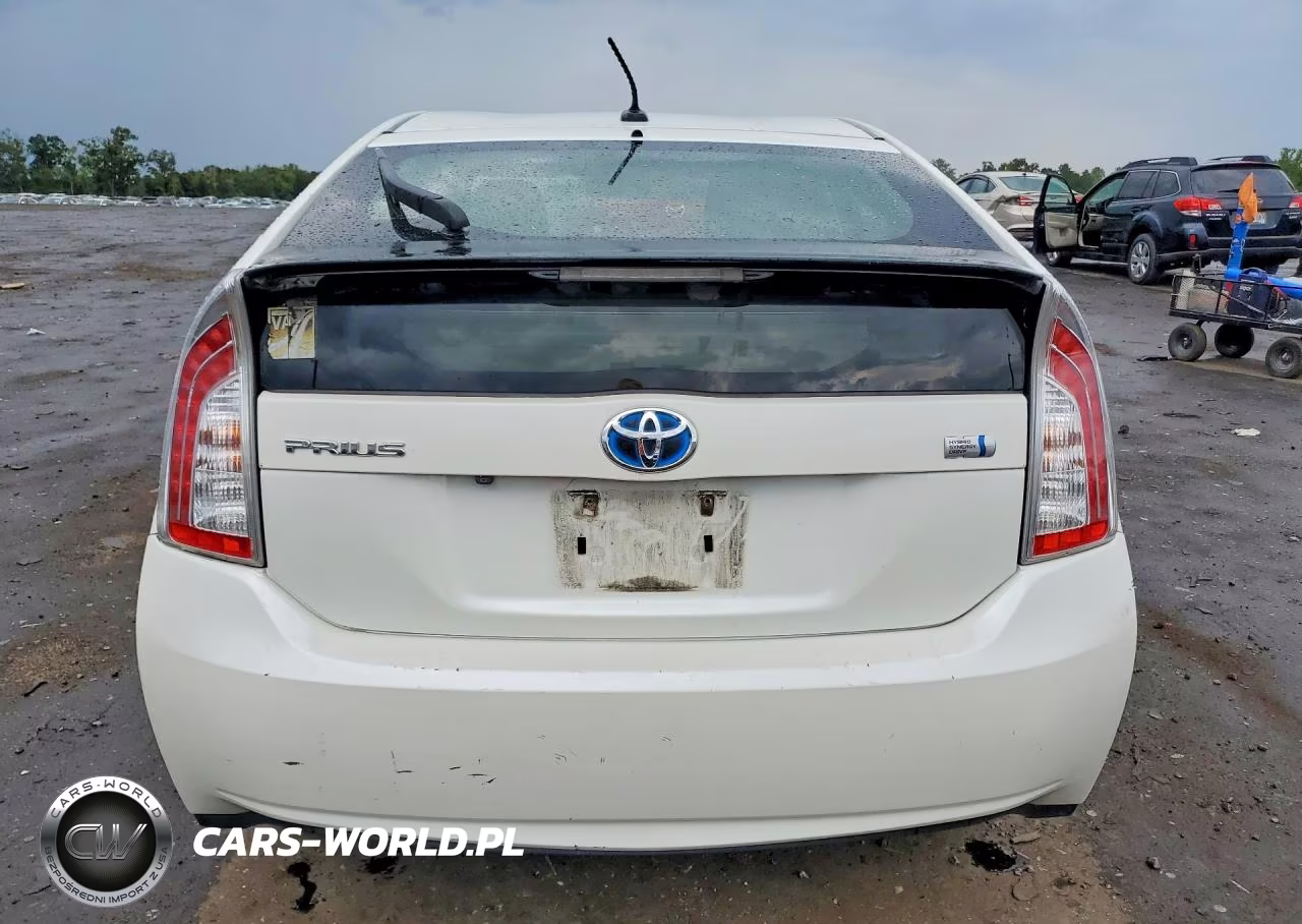 2015 Toyota Prius Three VIN:JTDKN3DU7F0425197 - 6