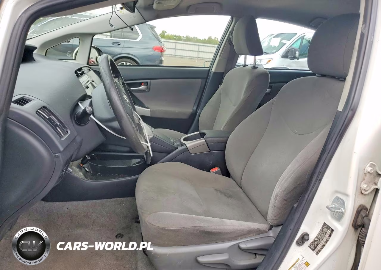 2015 Toyota Prius Three VIN:JTDKN3DU7F0425197 - 7
