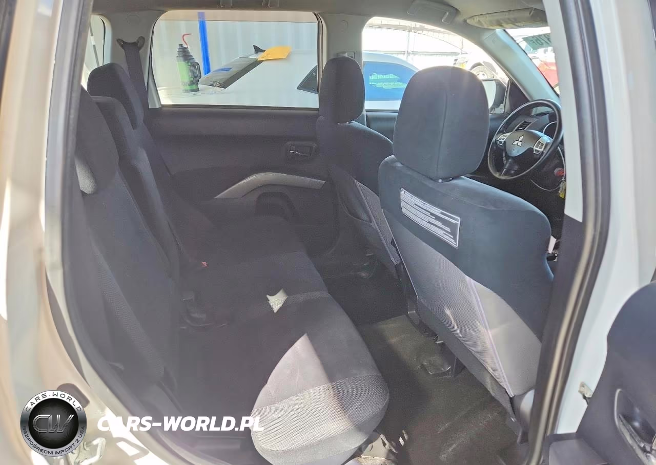 2009 Mitsubishi Outlander Es VIN:JA4LT21W39Z014710 - 11