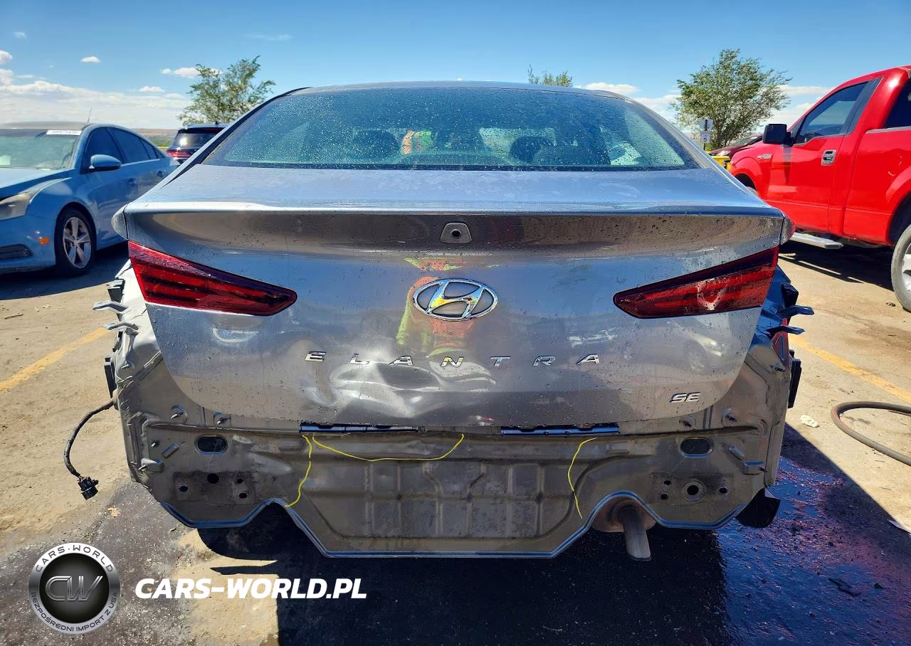 2019 Hyundai Elantra Se VIN:5NPD74LF0KH435997 - 6