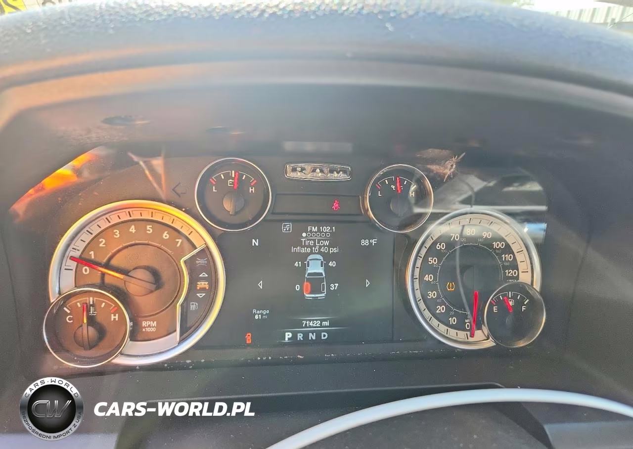 2023 Ram 1500 Classic Slt VIN:1C6RR7LG6PS565745 - 9