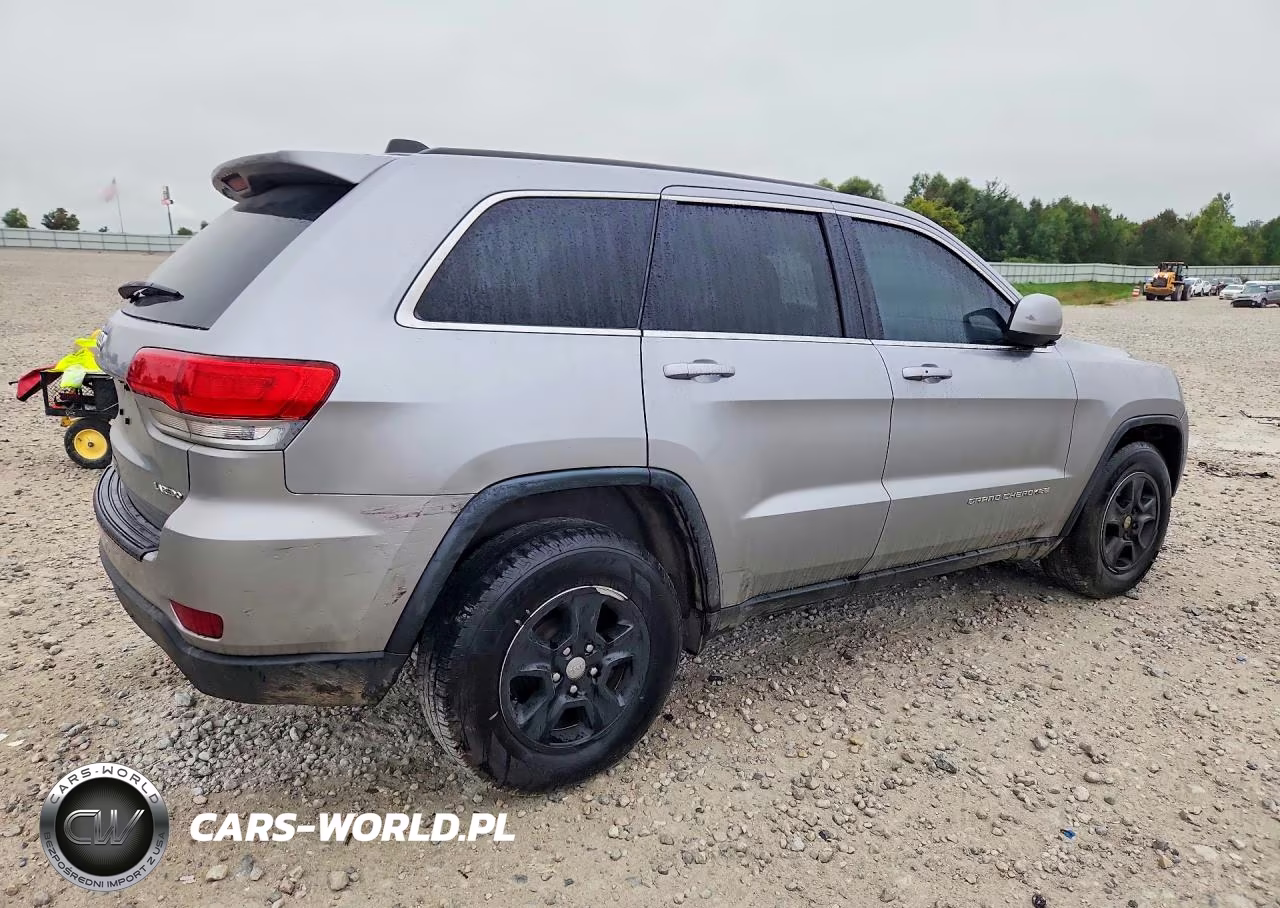 2014 Jeep Grand Cherokee Laredo VIN:1C4RJFAG8EC255147 - 3