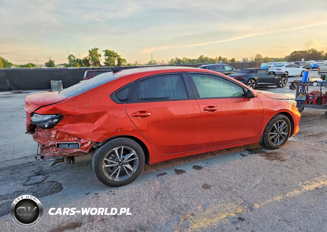 2022 Kia Forte Lxs VIN:3KPF24AD4NE434613 - 3