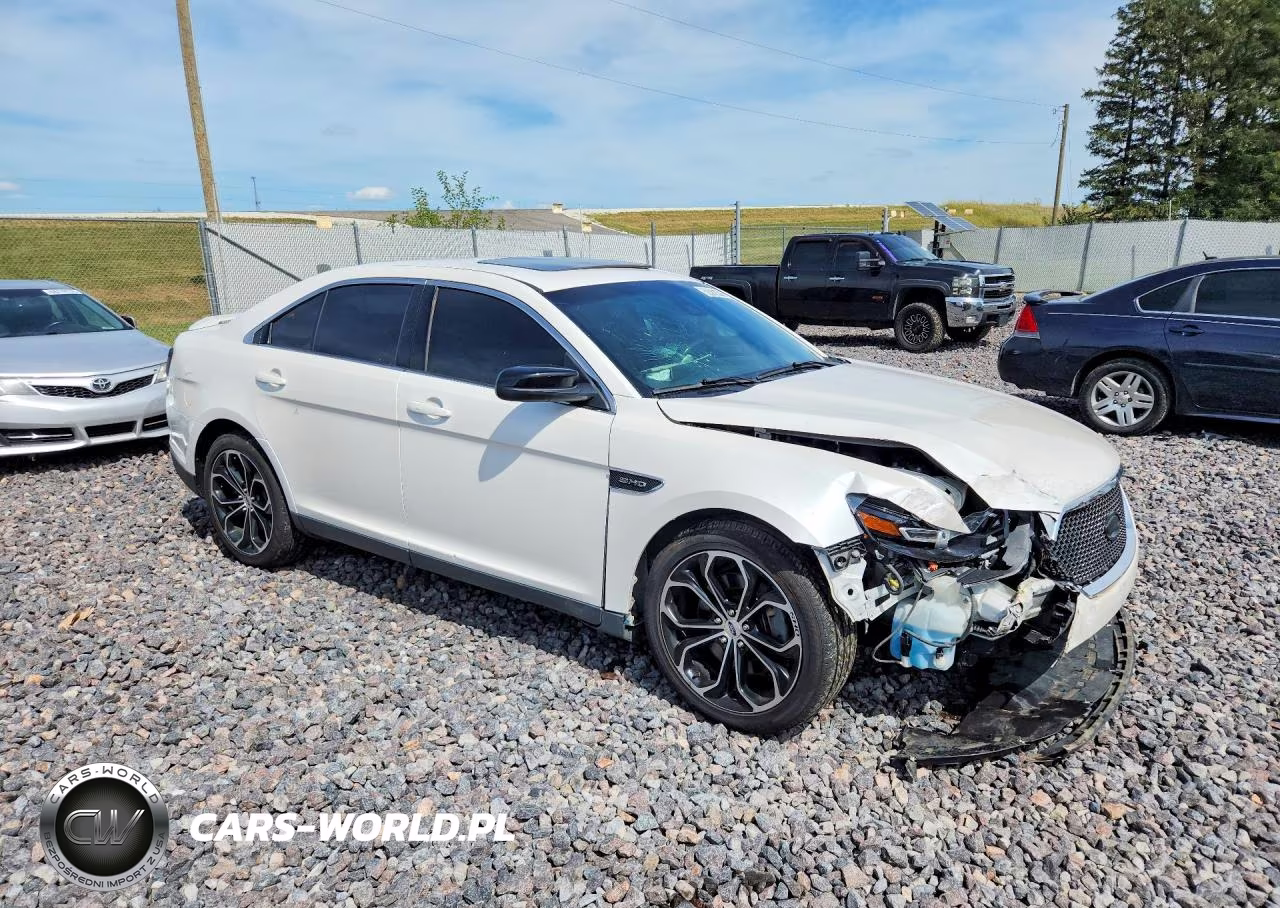 2015 Ford Taurus Sho VIN:1FAHP2KT4FG174838 - 4