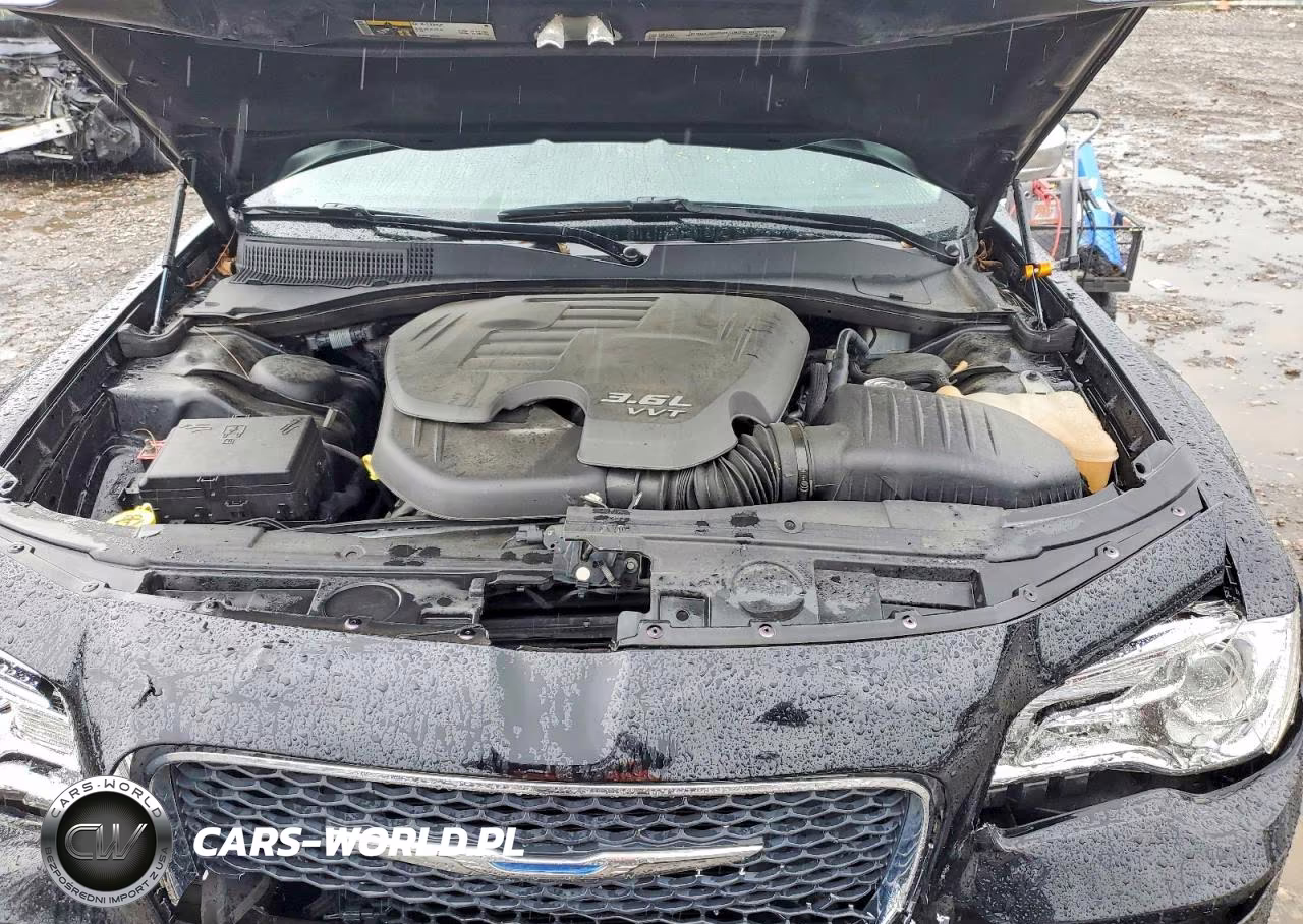 2017 Chrysler 300 Limited VIN:2C3CCAAG1HH529815 - 11