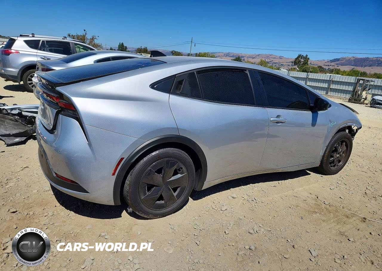 2026 Toyota Prius Le VIN:JTDACAAU1T3077269 - 3