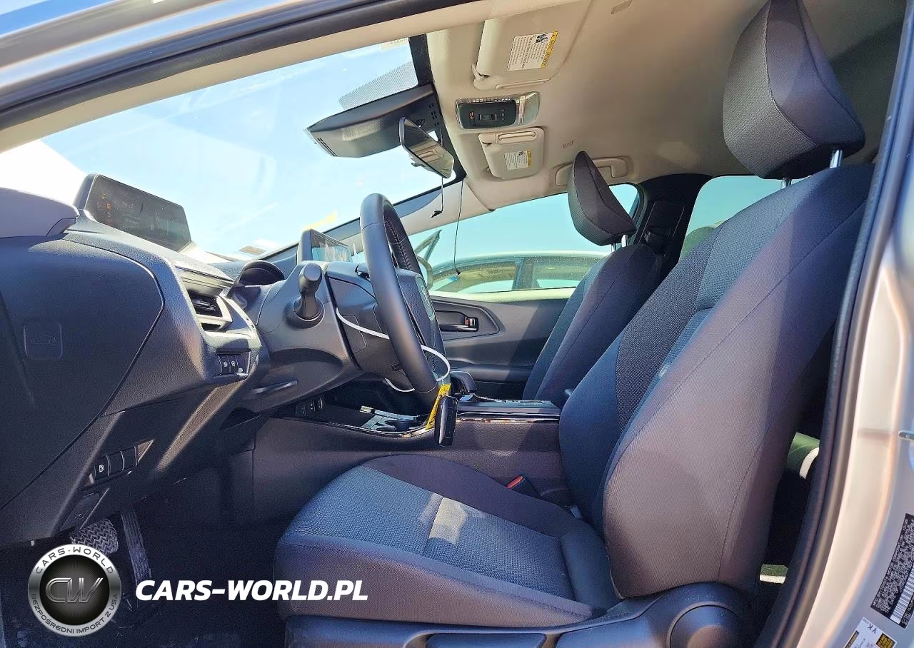 2026 Toyota Prius Le VIN:JTDACAAU1T3077269 - 7