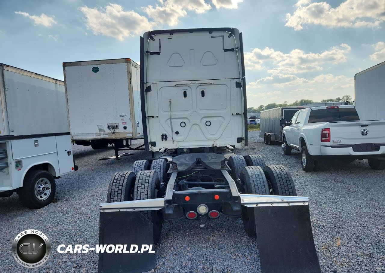2018 Freightliner Cascadia 125 Semi Truck VIN:3AKJGLDR9JDJV8624 - 6