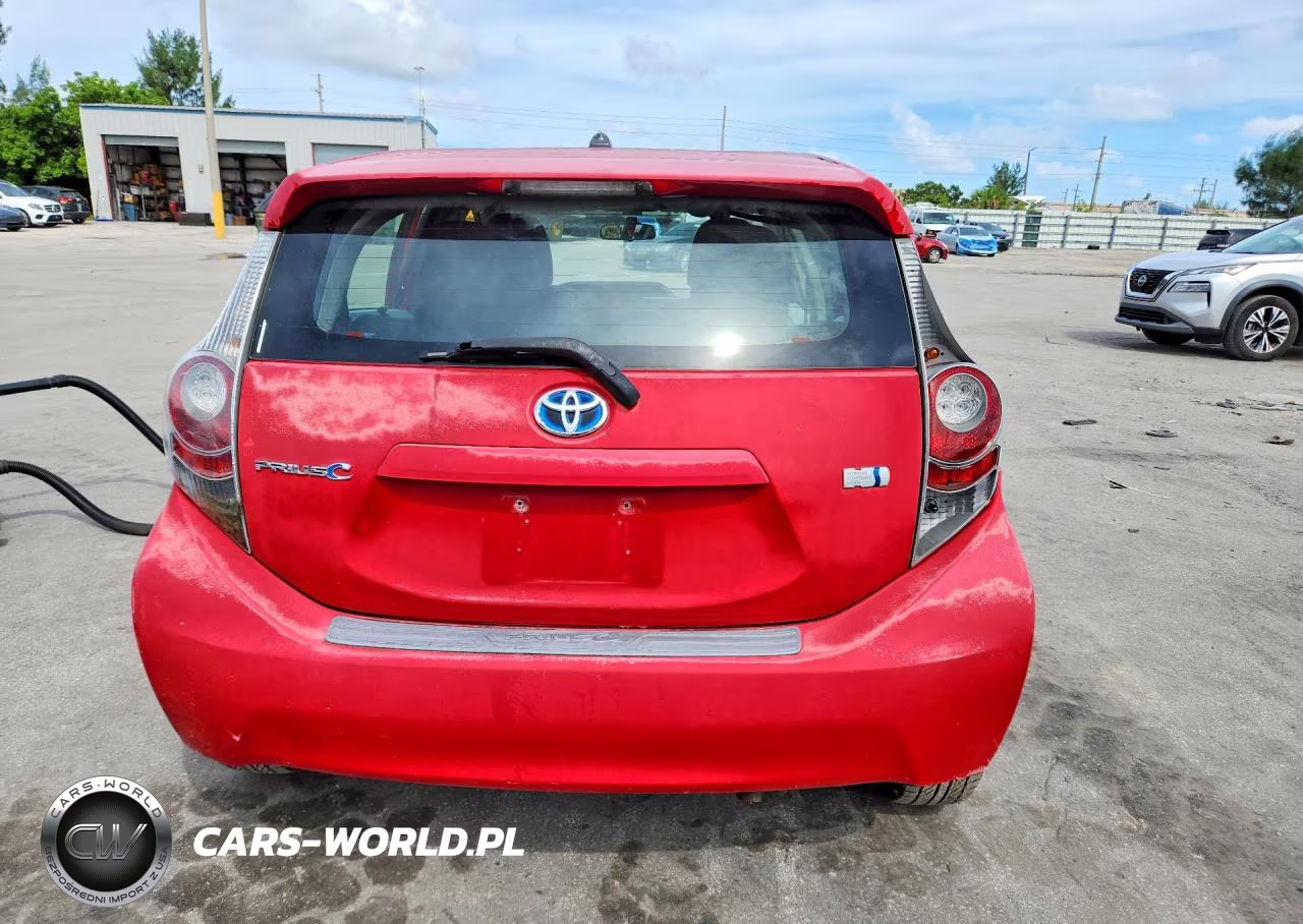 2012 Toyota Prius C One VIN:JTDKDTB30C1502012 - 6