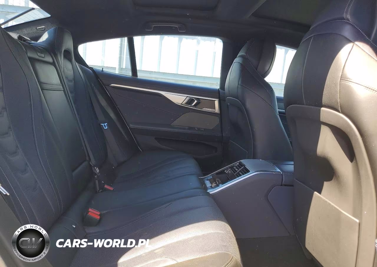 2020 BMW M850Xi VIN:WBAGV8C08LCE22465 - 10