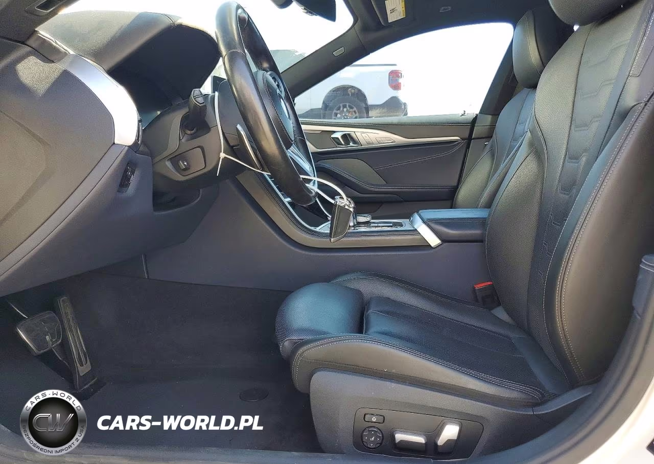 2020 BMW M850Xi VIN:WBAGV8C08LCE22465 - 7