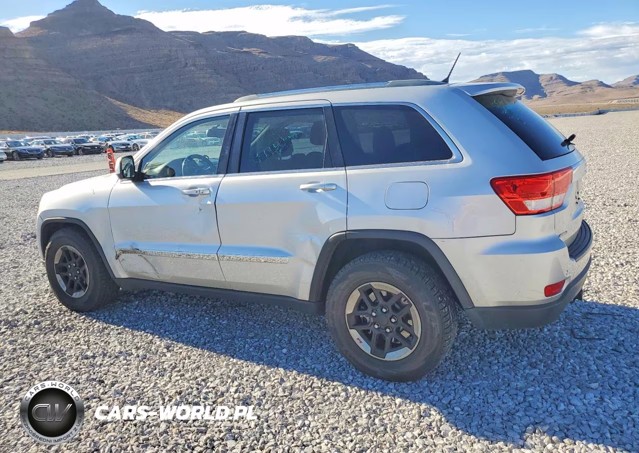 2011 Jeep Grand Cherokee Laredo VIN:1J4RS4GG1BC707003 - 2