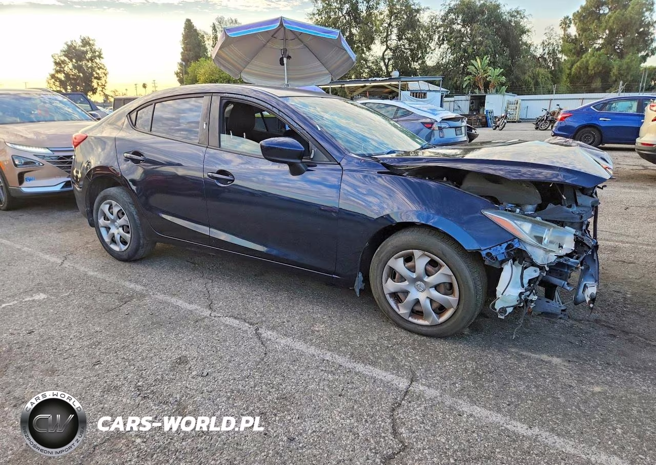 2015 Mazda 3 Sport VIN:JM1BM1U73F1251575 - 4