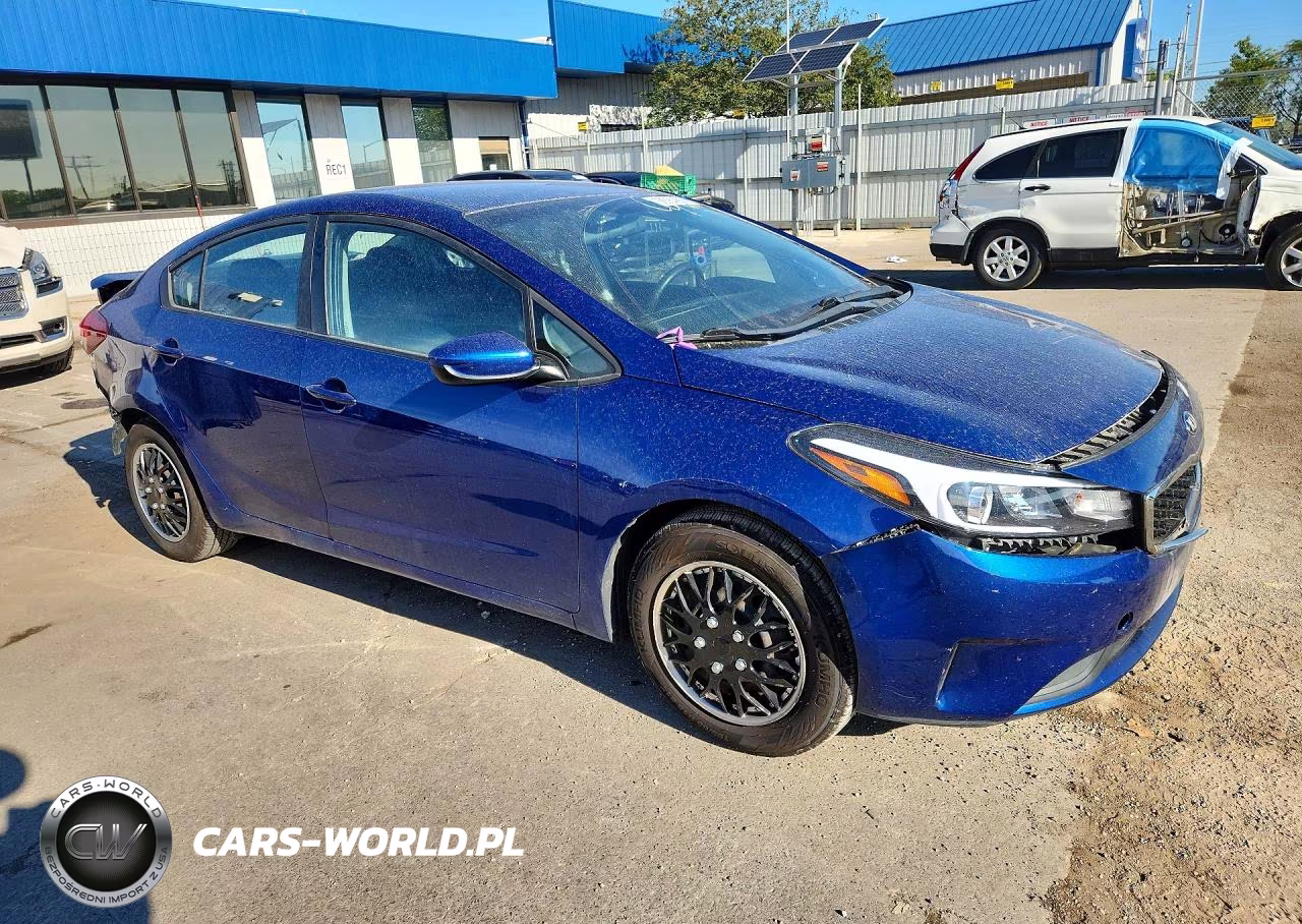 2017 Kia Forte Lx VIN:3KPFK4A71HE125146 - 4
