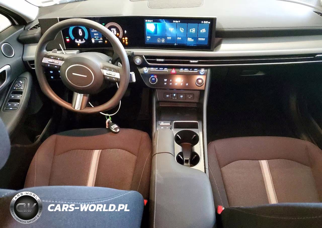 2026 Hyundai Sonata Hybrid Blue VIN:KMHL24JJXTA171841 - 8