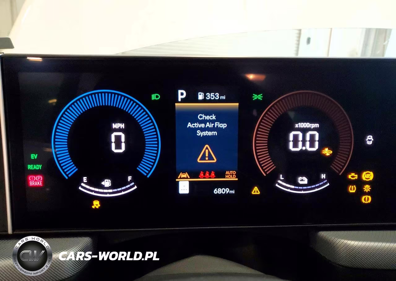 2026 Hyundai Sonata Hybrid Blue VIN:KMHL24JJXTA171841 - 9