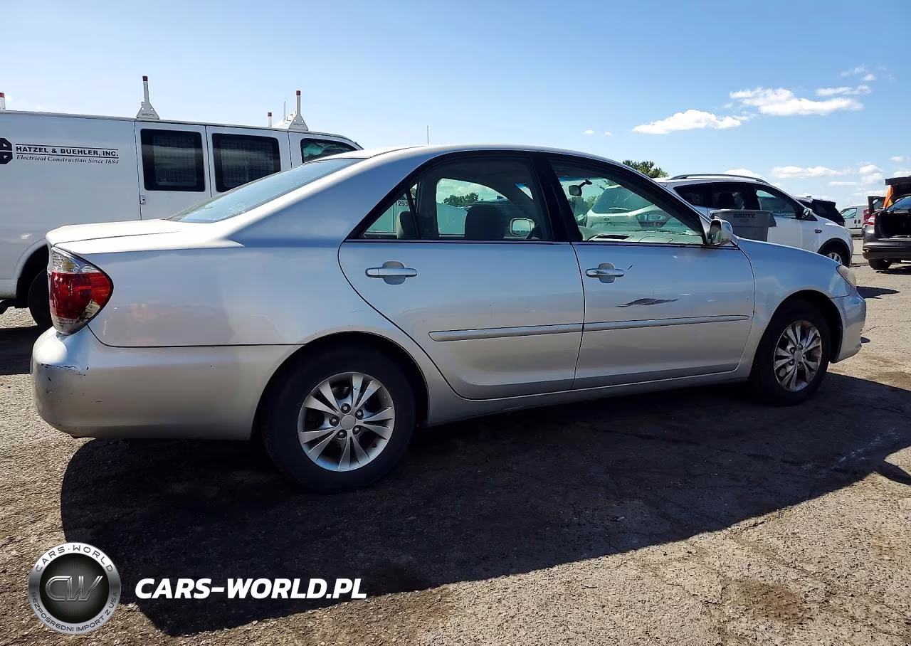 2005 Toyota Camry Le V6 VIN:4T1BF32K25U616396 - 3