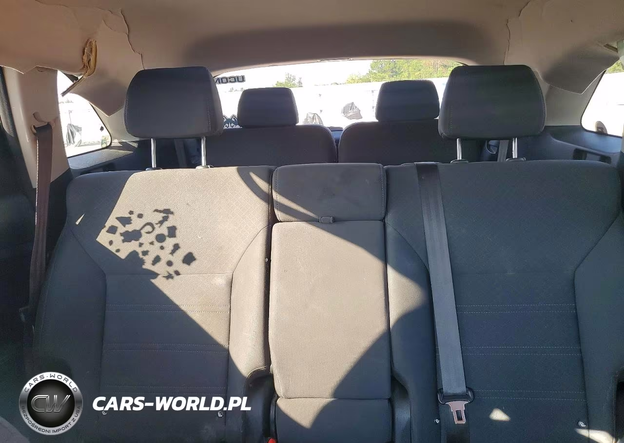 2020 Kia Sorento Lx VIN:5XYPG4A3XLG685178 - 10
